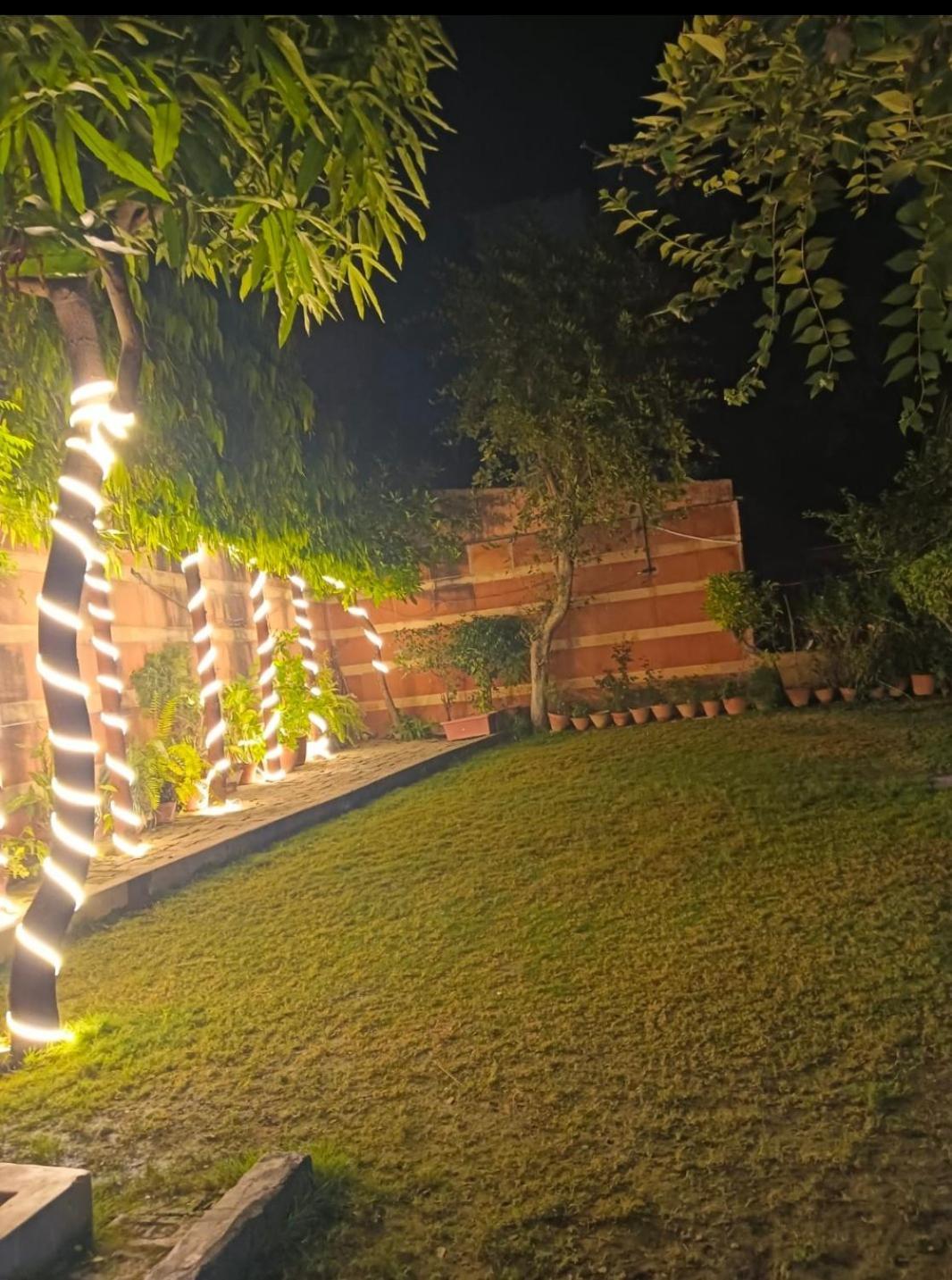 Vanika Homestay *